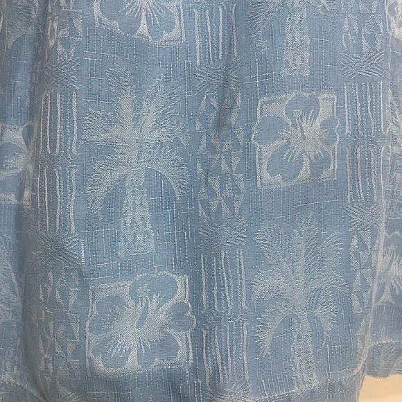 Tommy Bahama 100% Silk Shirt size XL Hawaiian Aloha Vacation Resort Light Blue - Picture 5 of 6
